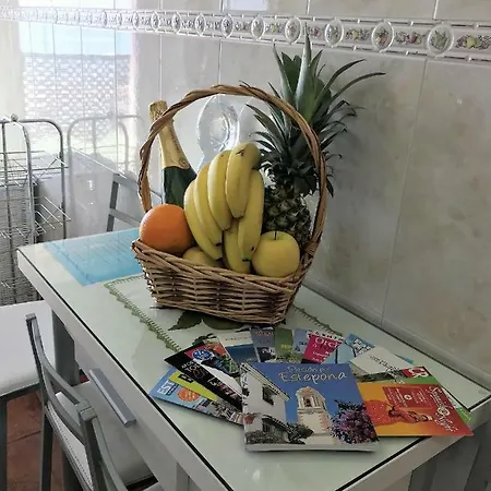 Vistamar Primera Línea De Playa Frontal Al Mar Y Al Paseo Marítimo De Estepona